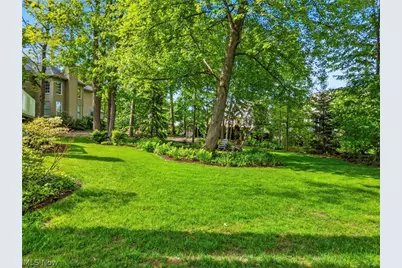 6442 Meadowsweet Avenue NW, Canton, OH 44718 - Photo 3