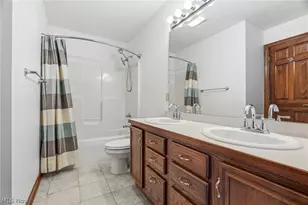 6442 Meadowsweet Ave NW, Canton, OH 44718 - Photo 25