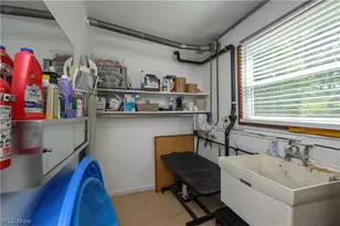 1300 Hyacinth Dr NE, North Canton, OH 44720 - Photo 23