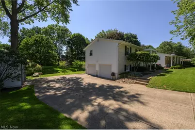 1300 Hyacinth Drive NE, North Canton, OH 44720 - Photo 31