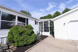 571 Sand Trap Cir, Painesville, OH 44077 - Photo 33
