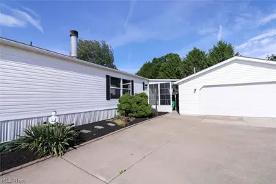 571 Sandtrap Circle, Painesville, OH 44077 - Photo 37
