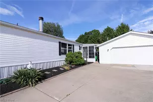 571 Sand Trap Cir, Painesville, OH 44077 - Photo 37