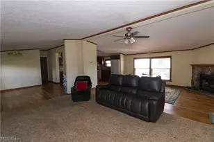 571 Sand Trap Cir, Painesville, OH 44077 - Photo 5