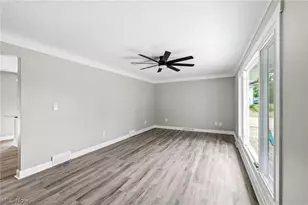 2930 E Royalton Rd, Grandview Heights, OH 44147 - Photo 9