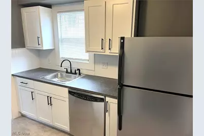 31 E Brookside Avenue, Akron, OH 44301 - Photo 11