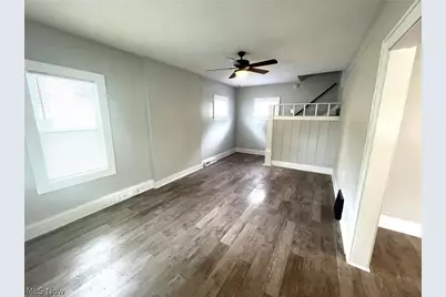 31 E Brookside Avenue, Akron, OH 44301 - Photo 3