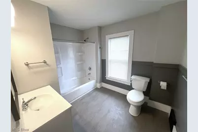 31 E Brookside Avenue, Akron, OH 44301 - Photo 27