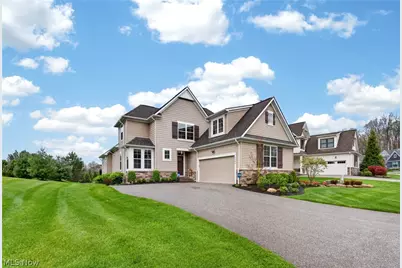 7429 Villa Ridge, Chagrin Falls, OH 44023 - Photo 3