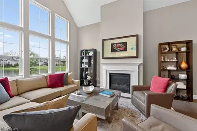 7429 Villa Ridge, Chagrin Falls, OH 44023 - Photo 9