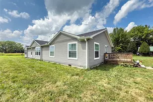 5719 N Richmond Rd, Pierpont, OH 44082 - Photo 3
