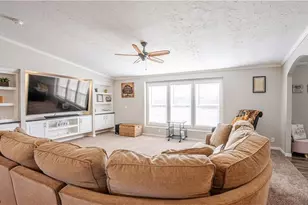 5719 N Richmond Rd, Pierpont, OH 44082 - Photo 5