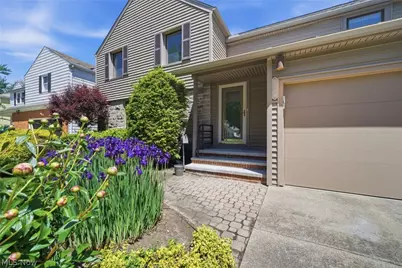2081 Temblethurst Road, Loveland, OH 44121 - Photo 3