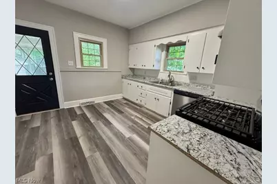 1967 Manhattan Avenue, Youngstown, OH 44509 - Photo 9