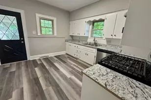 1967 Manhattan Ave, Youngstown, OH 44509 - Photo 9
