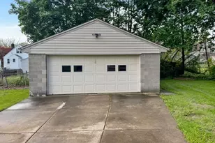 1967 Manhattan Ave, Youngstown, OH 44509 - Photo 23