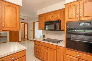 6501 Ravenna Ave, Louisville, OH 44641 - Photo 17