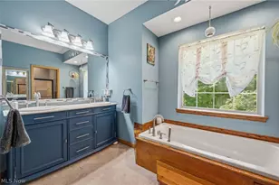 6308 Manchester Rd, New Franklin, OH 44216 - Photo 23