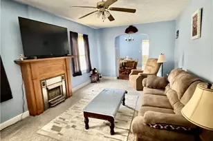 421 Celtic St, Akron, OH 44314 - Photo 5