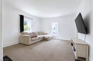 149 E Walnut Ave, Painesville, OH 44077 - Photo 5