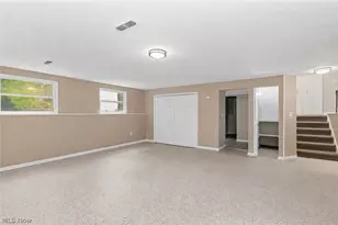 6195 Stafford Dr, North Olmsted, OH 44070 - Photo 21