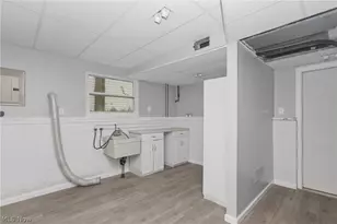 6195 Stafford Dr, North Olmsted, OH 44070 - Photo 23