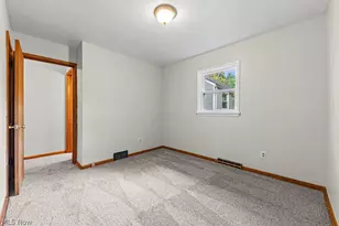 681 Newton Ave, Barberton, OH 44203 - Photo 17
