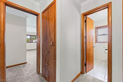 681 Newton Avenue, Barberton, OH 44203 - Photo 13