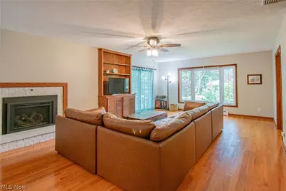 300 Tanglewood Trail, Wadsworth, OH 44281 - Photo 11