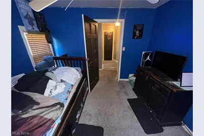 20711 E Ridgewood Avenue, Warrensville Heights, OH 44122 - Photo 15