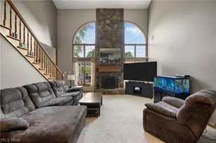 1366 Castalia Dr, New Franklin, OH 44203 - Photo 7