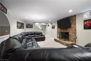 1366 Castalia Dr, New Franklin, OH 44203 - Photo 35