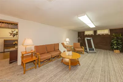 1750 Kenton Circle, Lyndhurst, OH 44124 - Photo 31