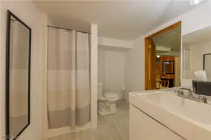 1750 Kenton Cir, Lyndhurst, OH 44124 - Photo 35