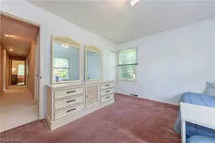 1750 Kenton Cir, Lyndhurst, OH 44124 - Photo 25