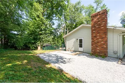 2992 Walbridge Drive, Akron, OH 44319 - Photo 25