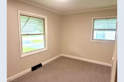 2065 Clermont Avenue NE, Warren, OH 44483 - Photo 27