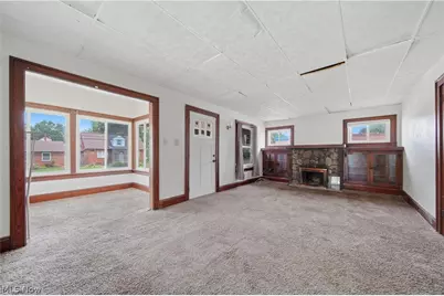 1304 W Waterloo Road, Akron, OH 44314 - Photo 9