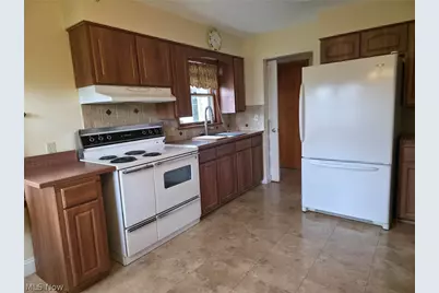 1478 Lockwood Road, Barberton, OH 44203 - Photo 5