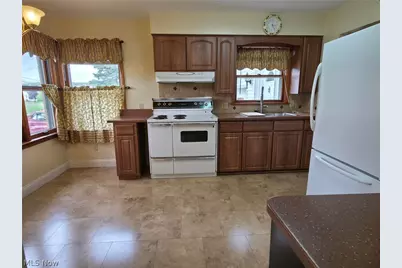 1478 Lockwood Road, Barberton, OH 44203 - Photo 7