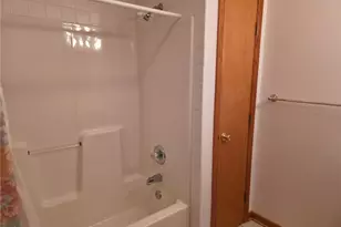 1478 Lockwood Rd, Barberton, OH 44203 - Photo 15