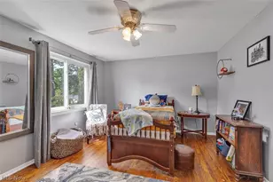 24000 Amesbury Dr, North Olmsted, OH 44070 - Photo 27
