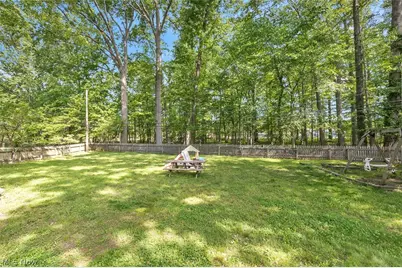 24000 Amesbury Drive, North Olmsted, OH 44070 - Photo 29