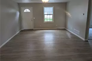 186 9th St SW, Strasburg, OH 44680 - Photo 5