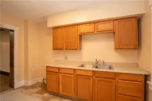 246-248 Park Ave SW, Canton, OH 44706 - Photo 9