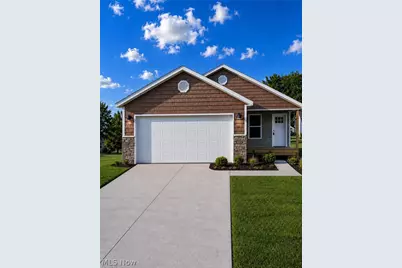 360 E Paige Avenue, Barberton, OH 44203 - Photo 1