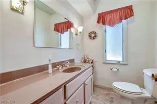 28833 Clark Dr, Wickliffe, OH 44092 - Photo 19