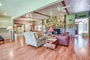 28833 Clark Dr, Wickliffe, OH 44092 - Photo 5
