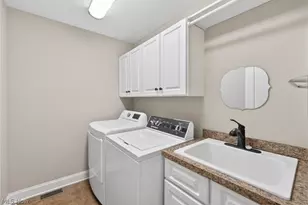 3629 Elmhurst Cir, Uniontown, OH 44685 - Photo 31