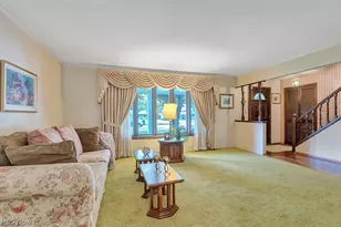 5756 Dorothy Dr, North Olmsted, OH 44070 - Photo 5